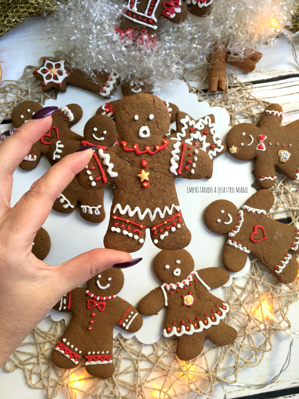 Biscotti Di Natale Gingerbread.Biscotti Pan Di Zenzero Gingerbread Impastando A Quattro Mani